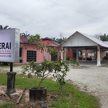 Sri Peserai Homestay バトゥー・パハト エクステリア 写真